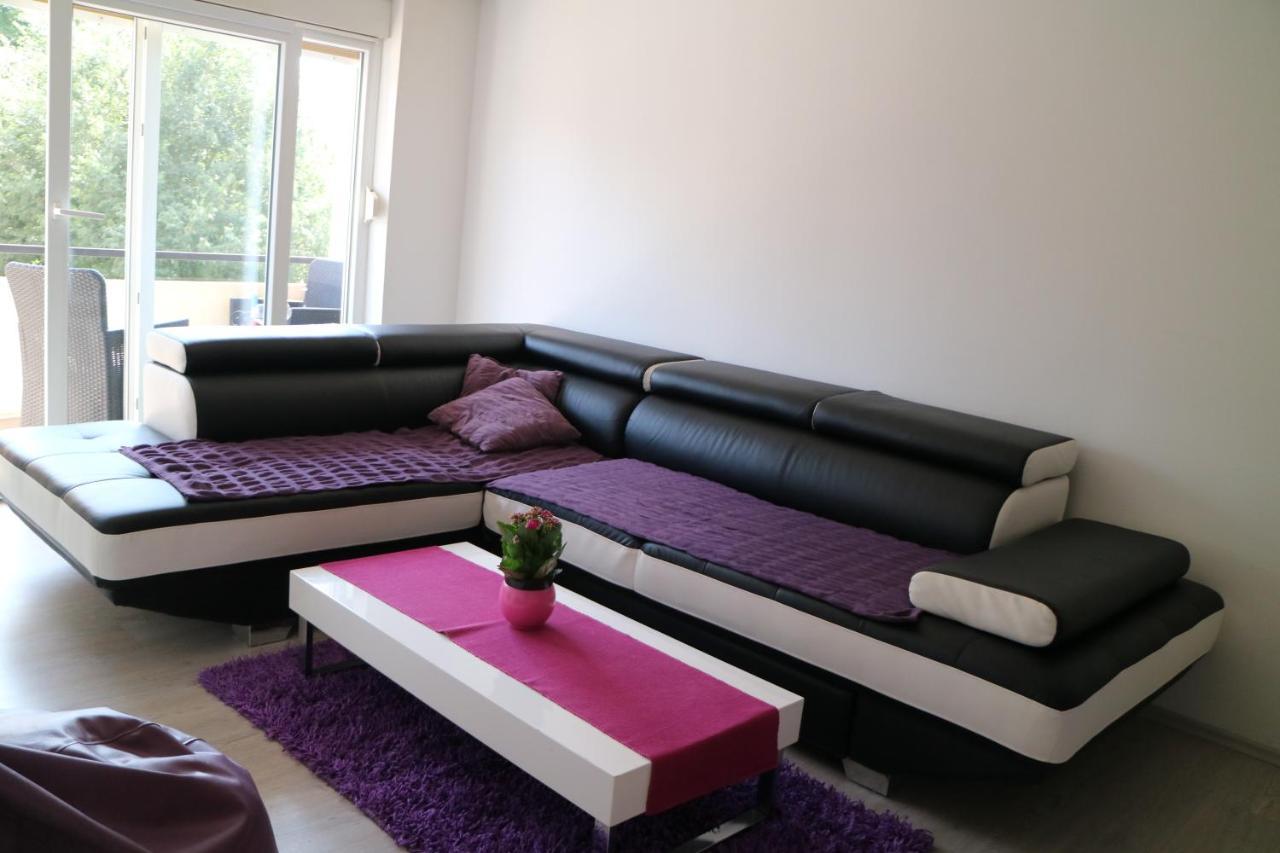 Apartment Apartman Mark