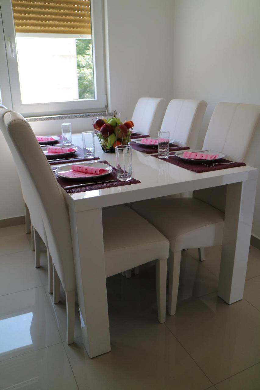 Apartment Apartman Mark Pula