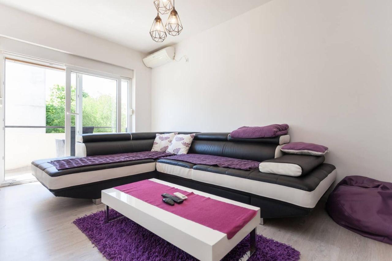 Apartment Apartman Mark